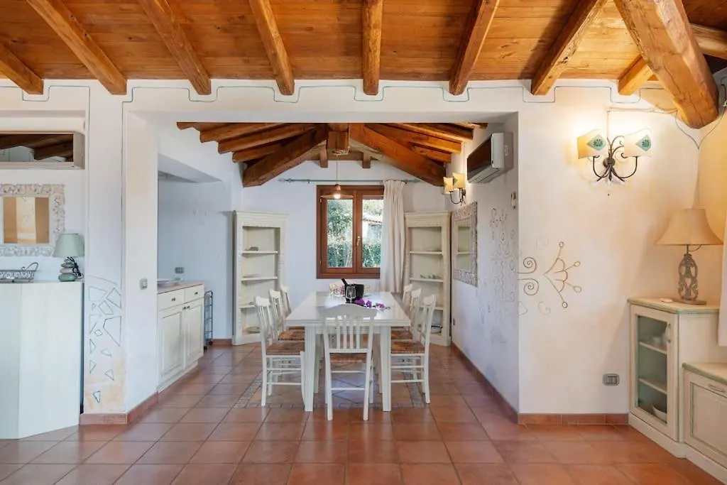 Karex Villa Capo Coda Cavallo