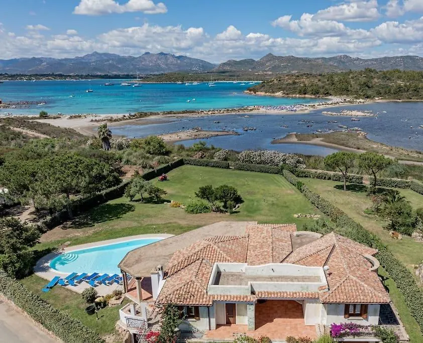 Karex Villa Capo Coda Cavallo