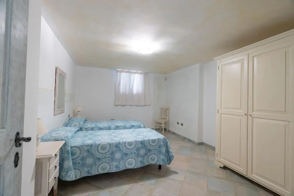 Karex Villa Capo Coda Cavallo