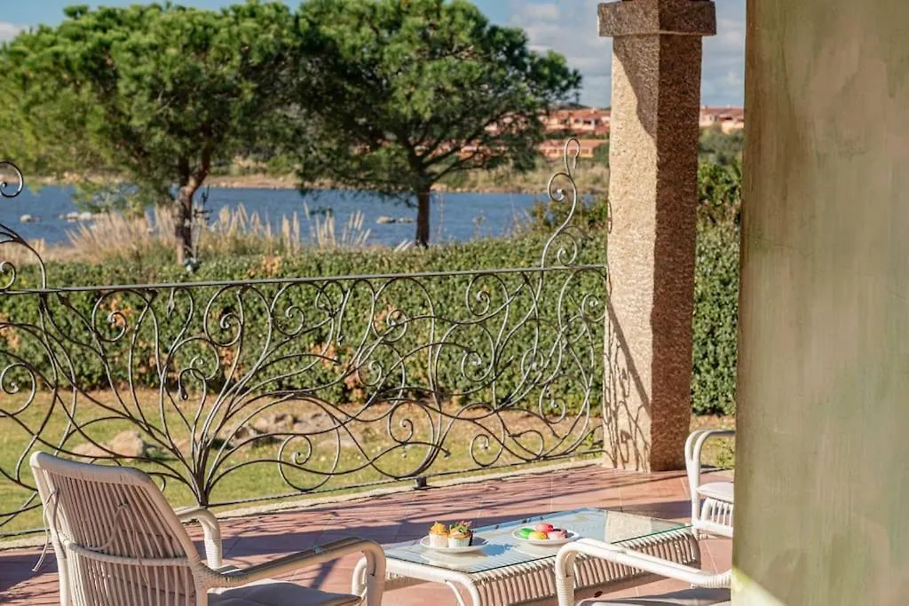 Karex Villa Capo Coda Cavallo