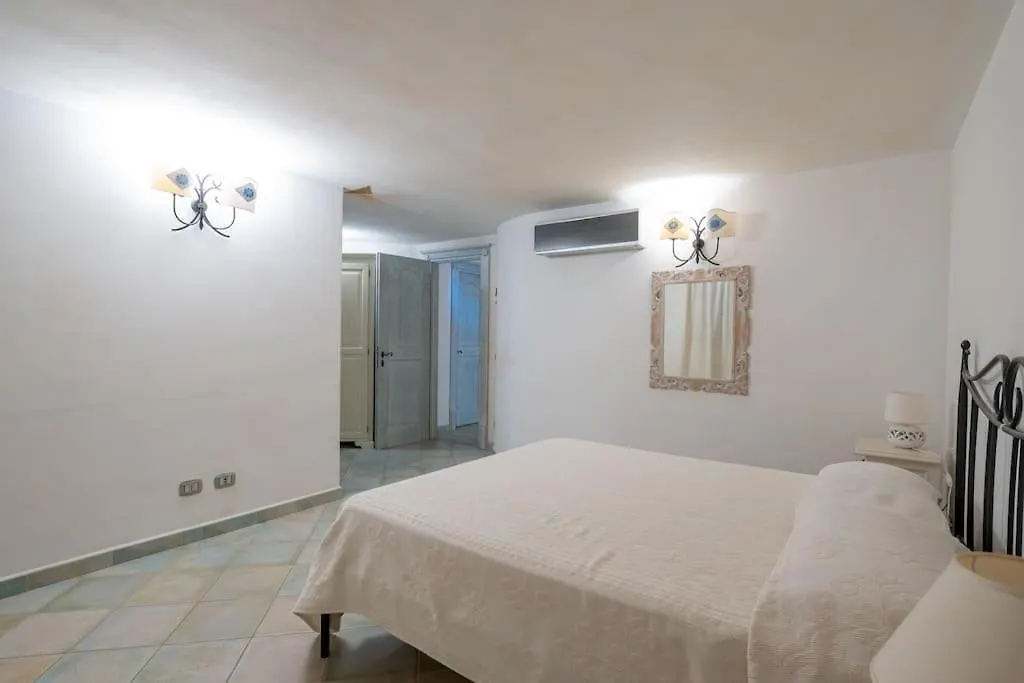 Karex Villa Capo Coda Cavallo